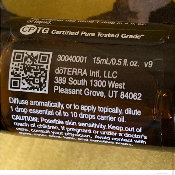 Do Terra Clove new essentials oil - Picture 4 of 4